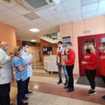 Врачам ЦГКБ Реутова вручили подарочные сертификаты