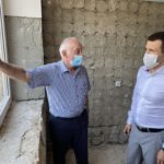 Рабочий объезд строящихся объектов медицины провел глава Реутова